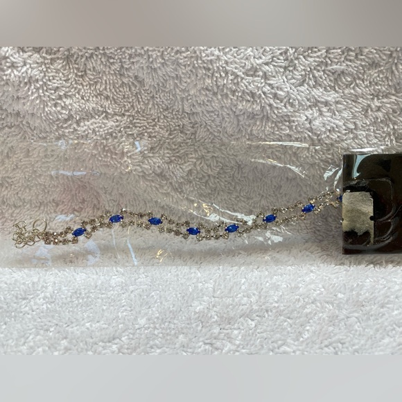 NIP Sparkly Silver Tone Clear & Royal Blue Rhinestone Bracelet - Picture 6 of 9